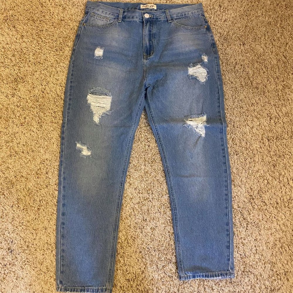 Distressed high waisted boyfriend jeans sz 14